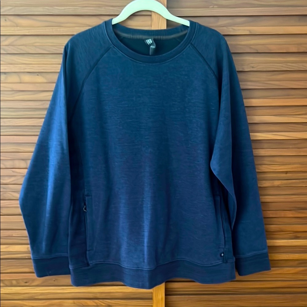 Mountain Hardwear Blue Crewneck Sweater Soft Knit Casual with Pockets